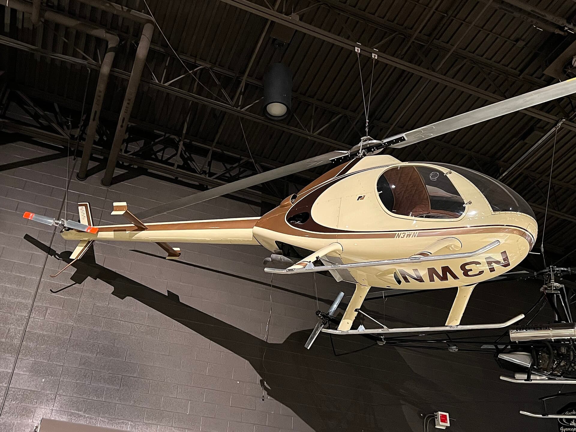 N3WN — Helicopter
