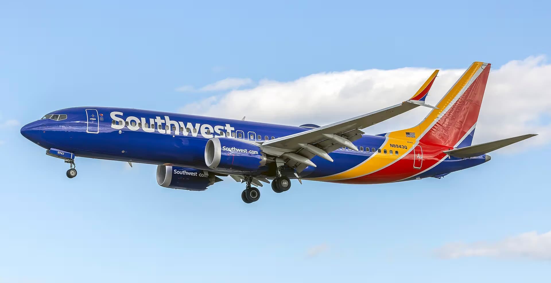 N8943Q — Boeing