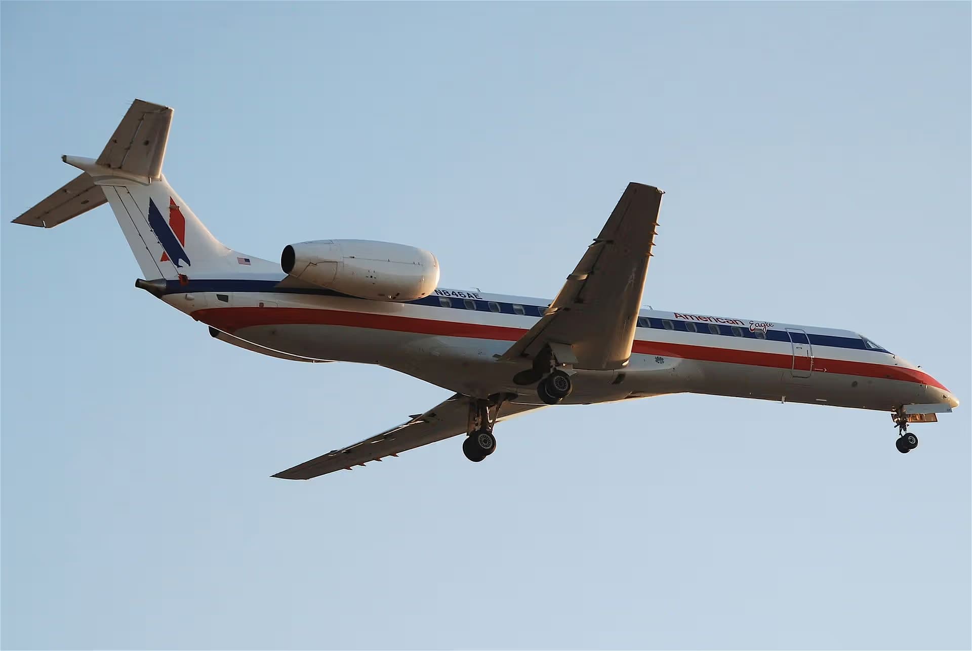N846AE — Embraer