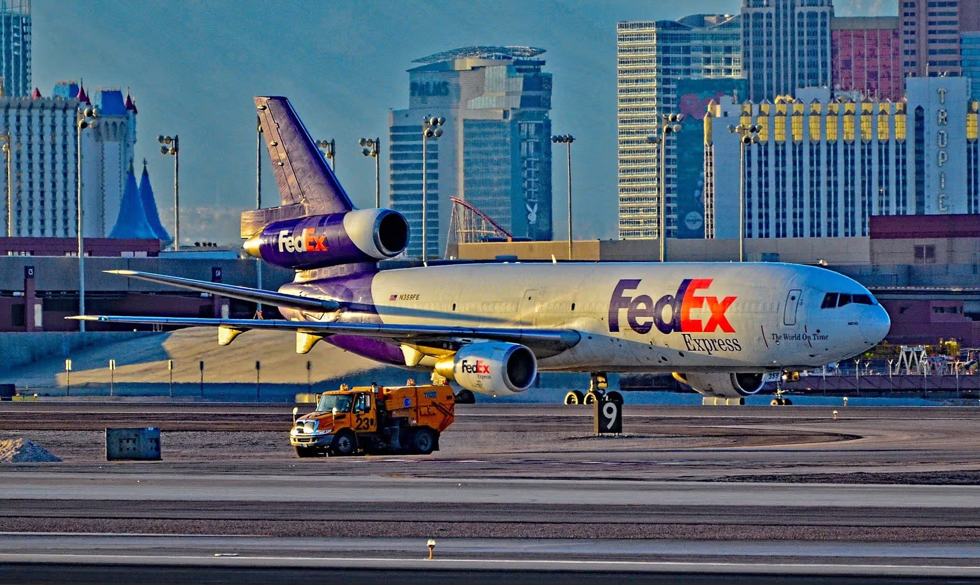 N359FE — Aircraft