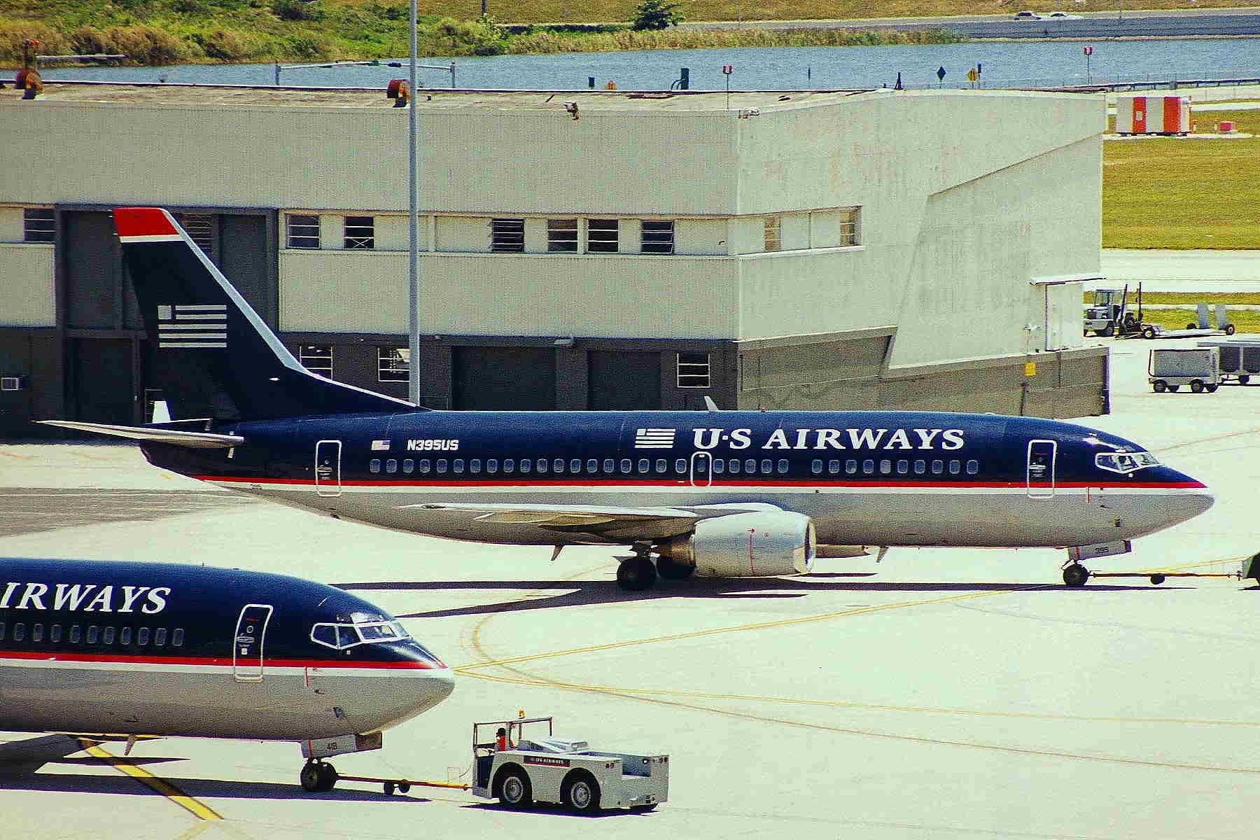 N395US — Twin-engine aircraft