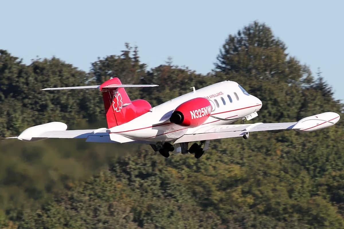 N325NW — Business jet
