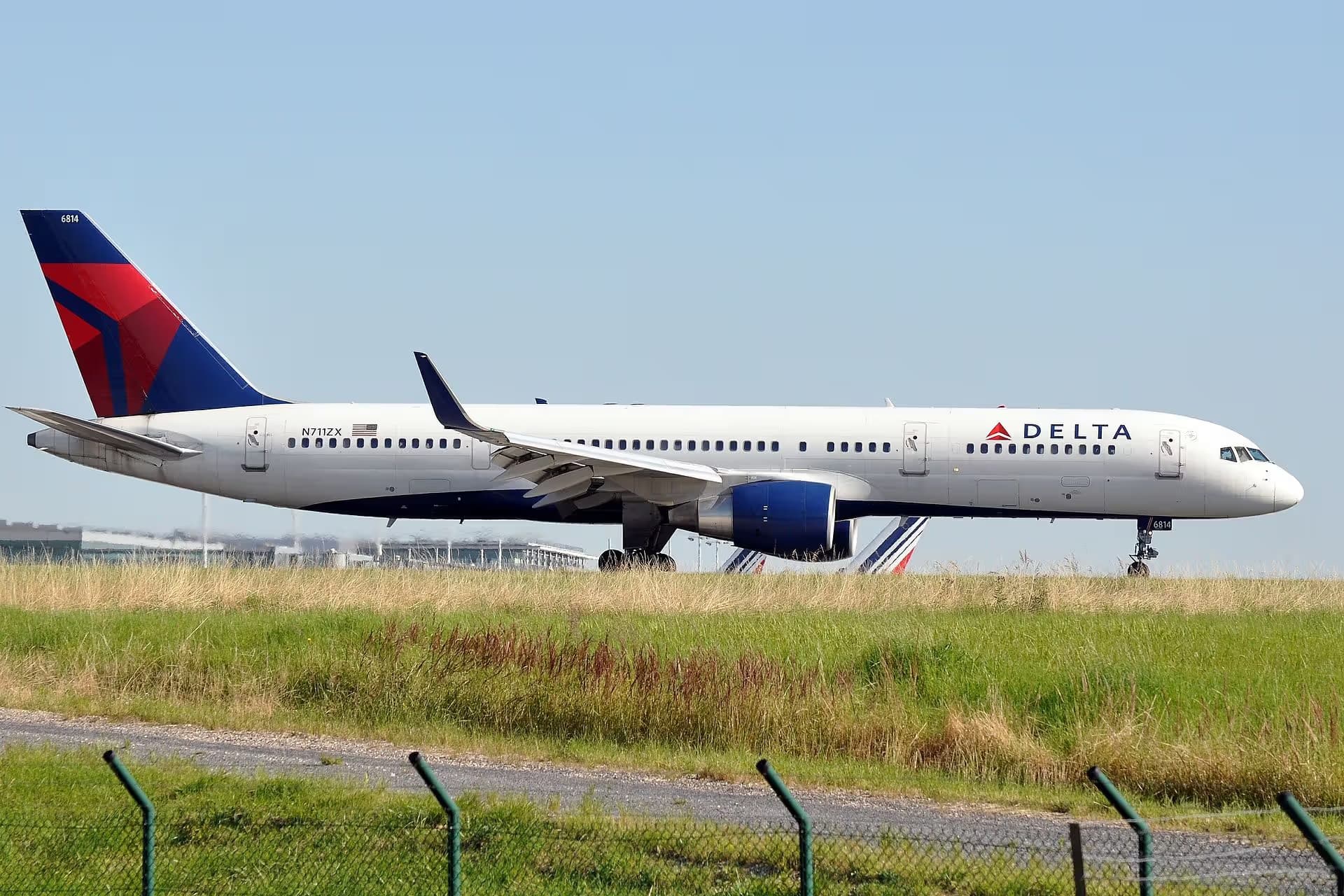 N711ZX — Boeing