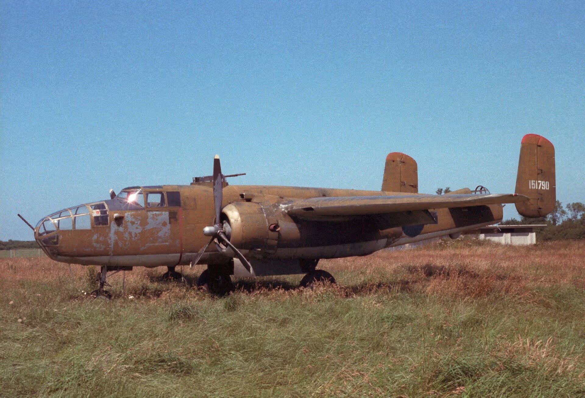 N7681C — Twin-engine aircraft