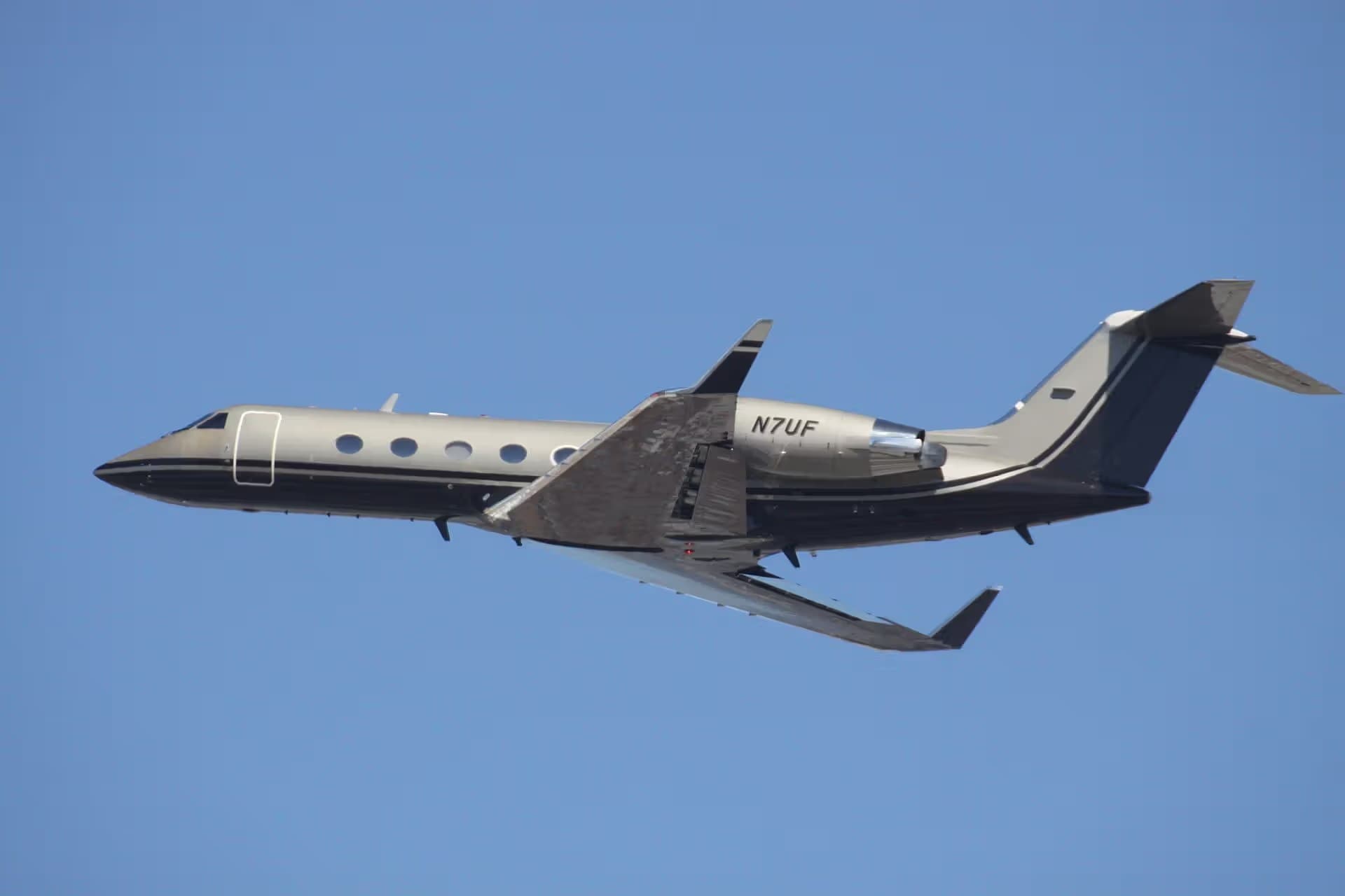 N7UF — Gulfstream