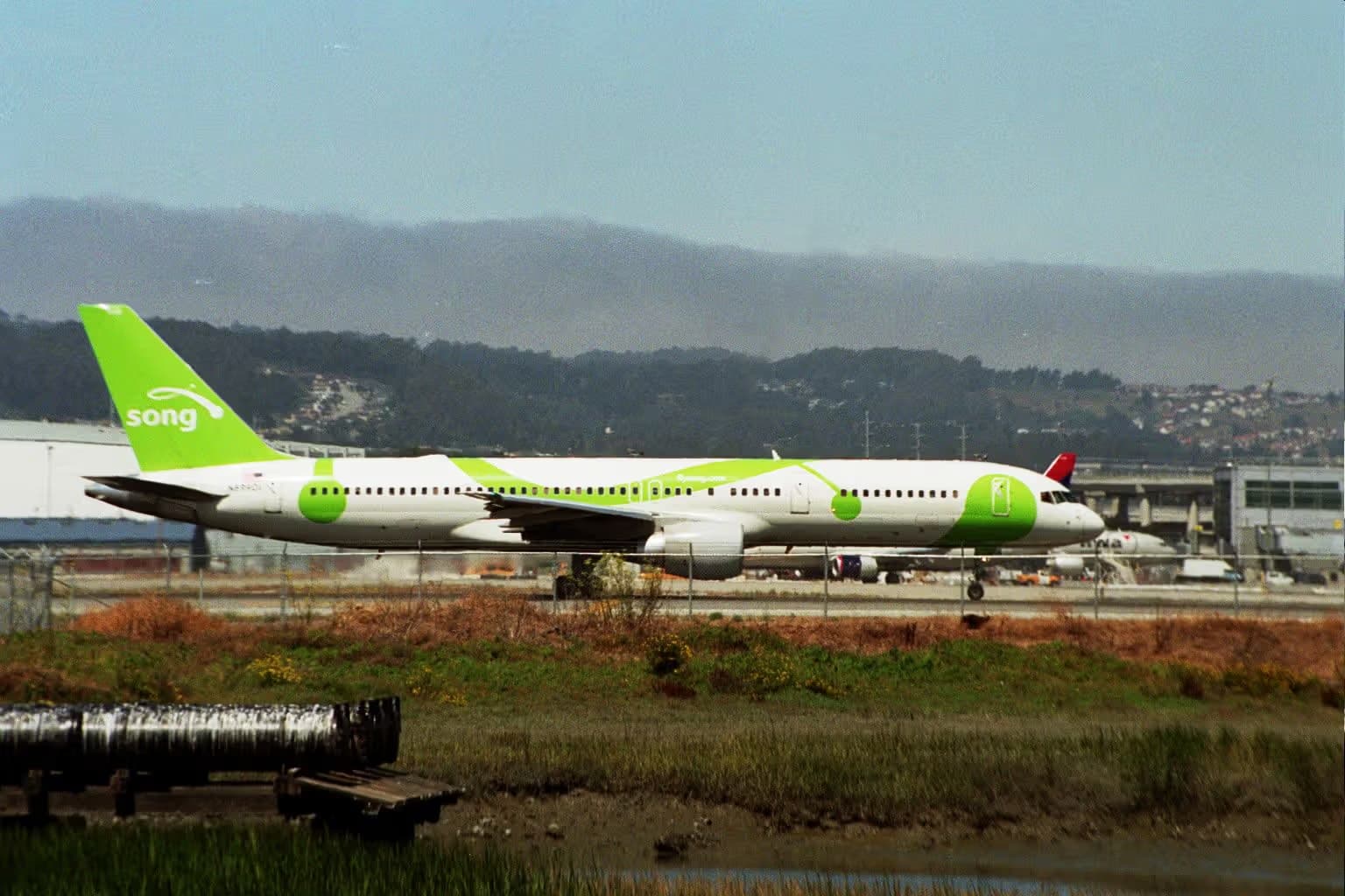 N699DL — Boeing