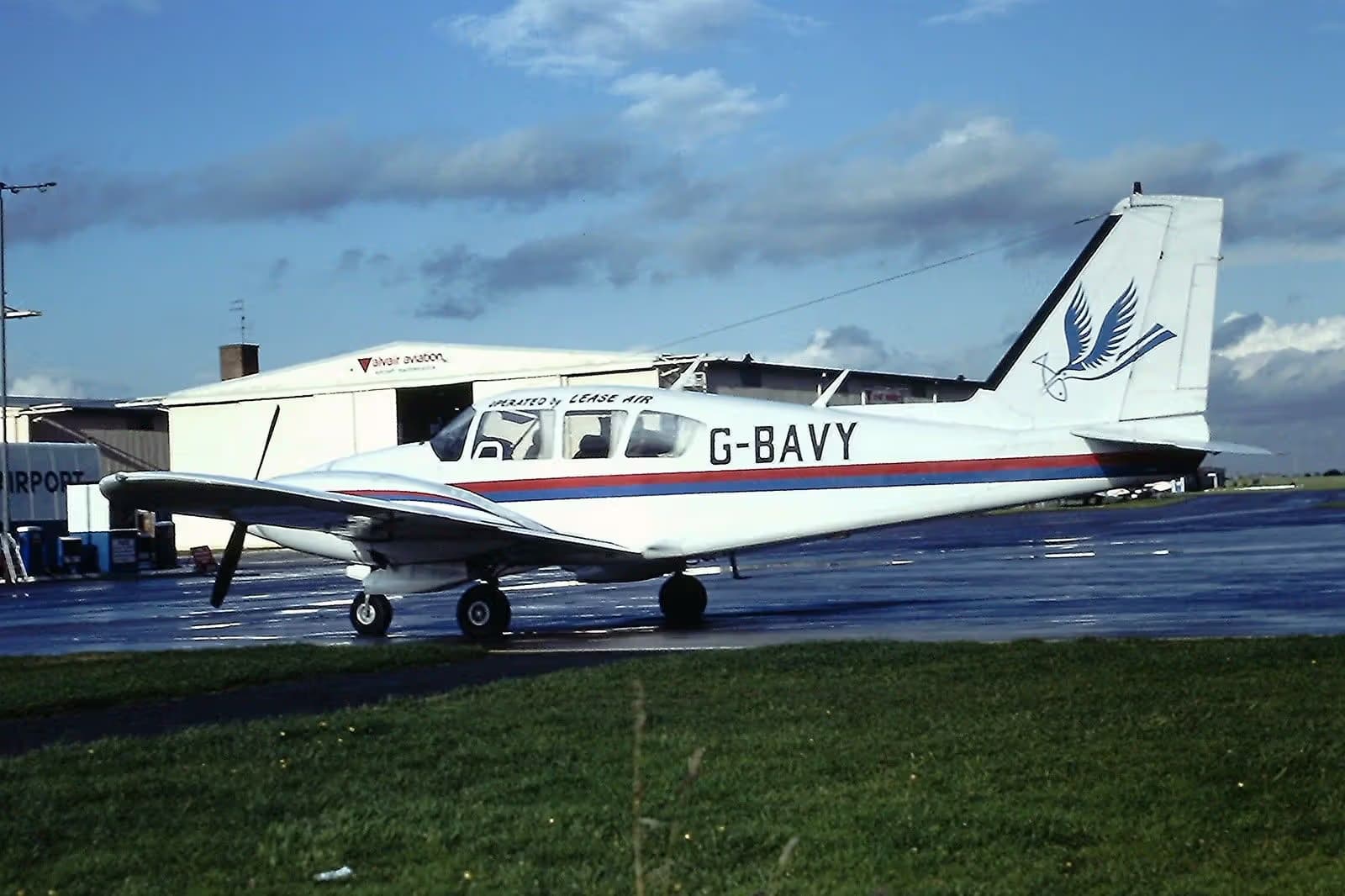 G-BAVY — Twin-engine aircraft