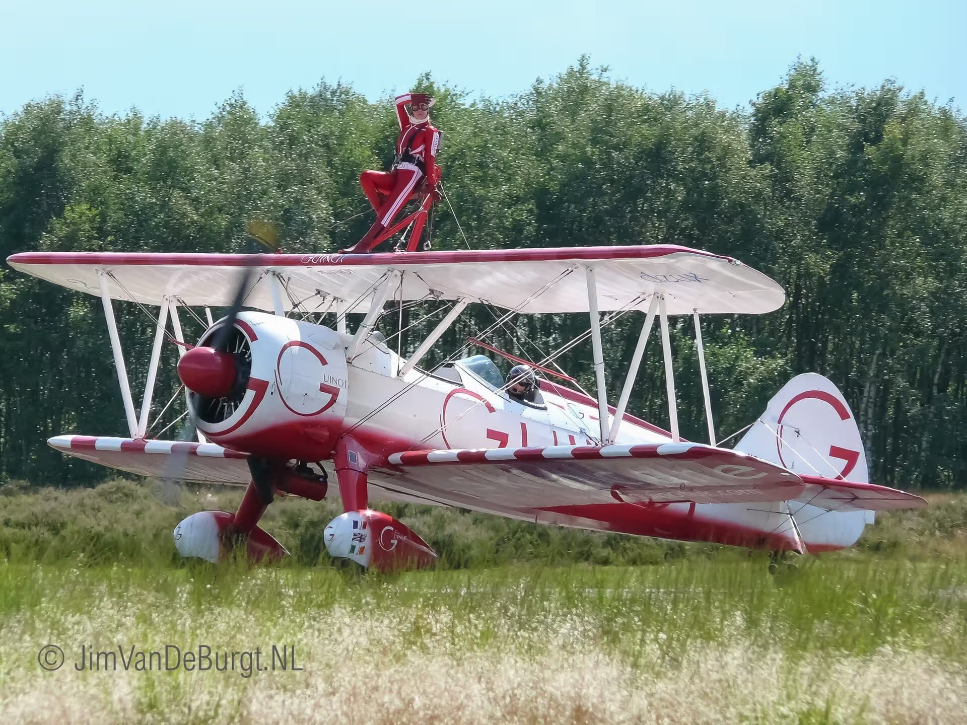 N74189 — Single-engine aircraft