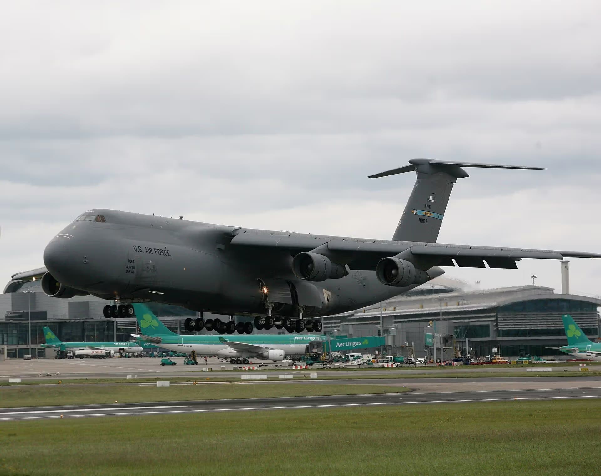 Unidentified — Aircraft