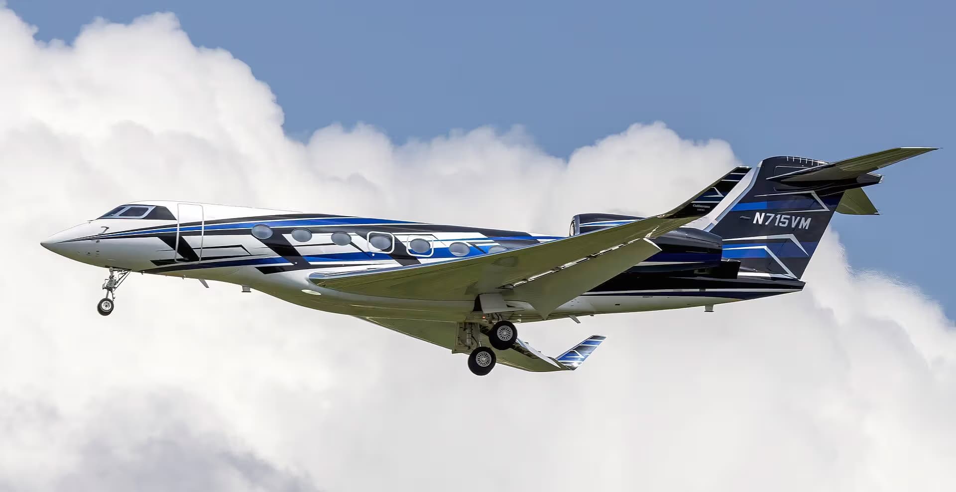 N715VM — Business jet