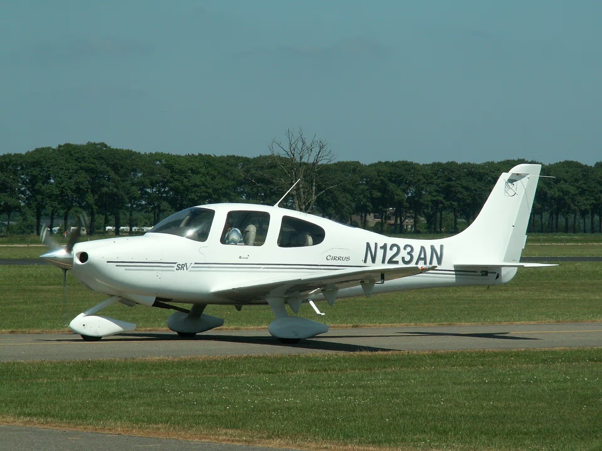 N123AN — Cirrus