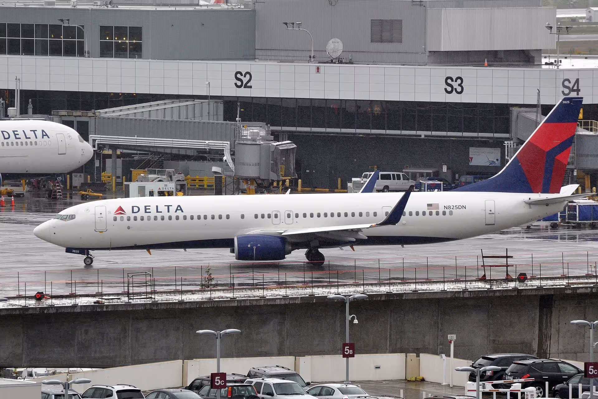 N825DN — Boeing
