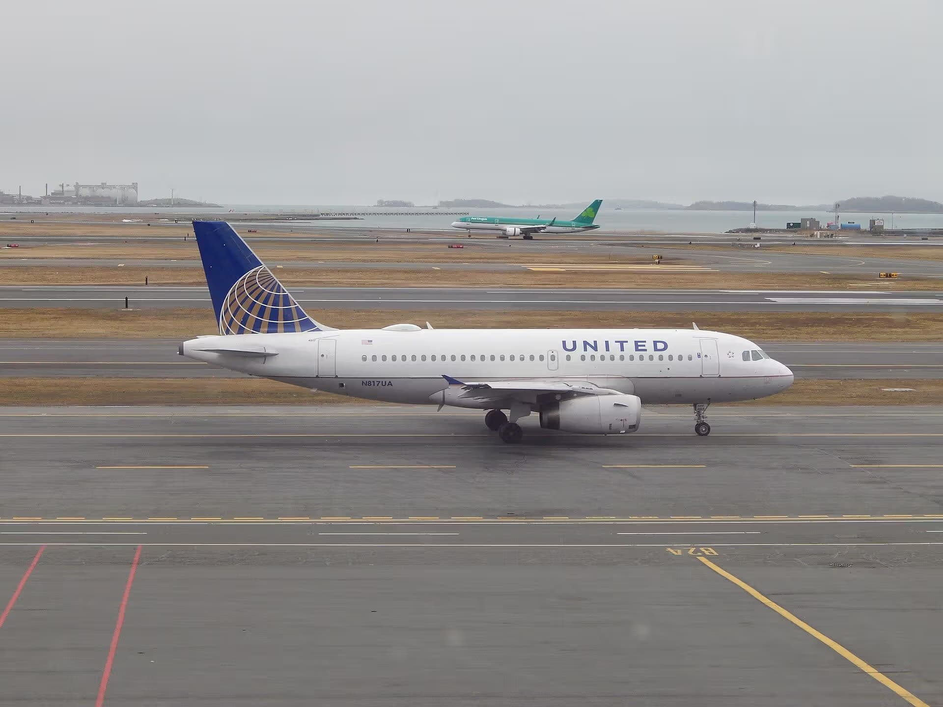 N817UA — Airbus