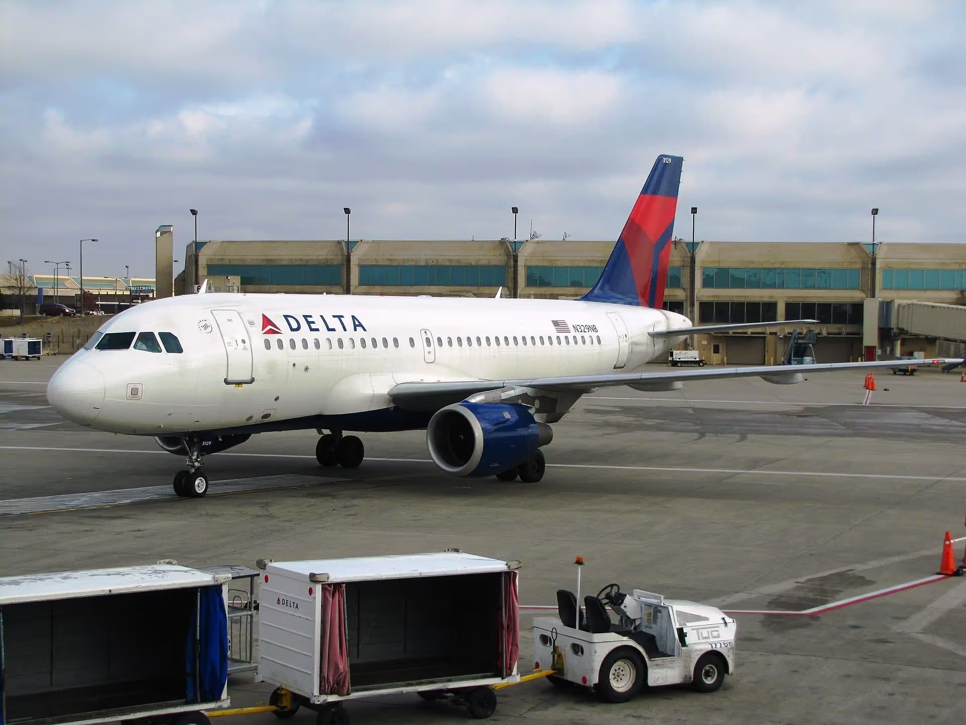 N329NB — Airbus