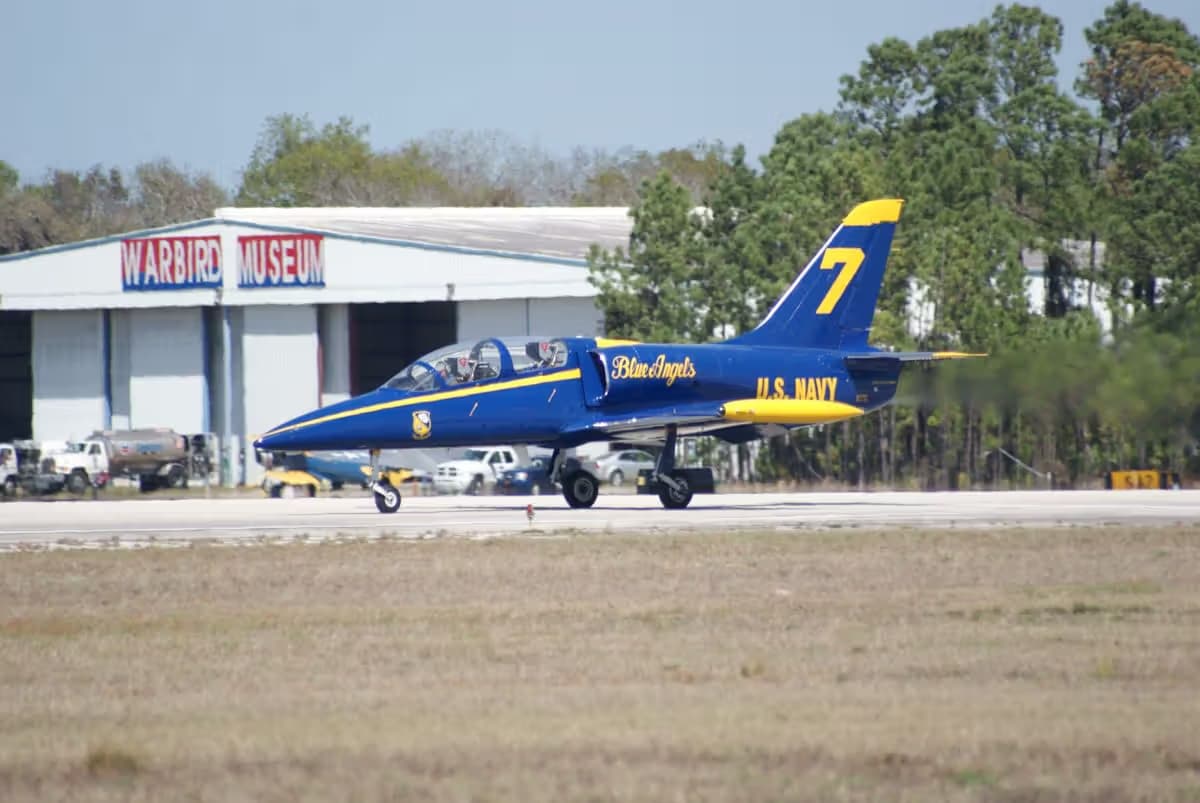 N139PJ — Warbird