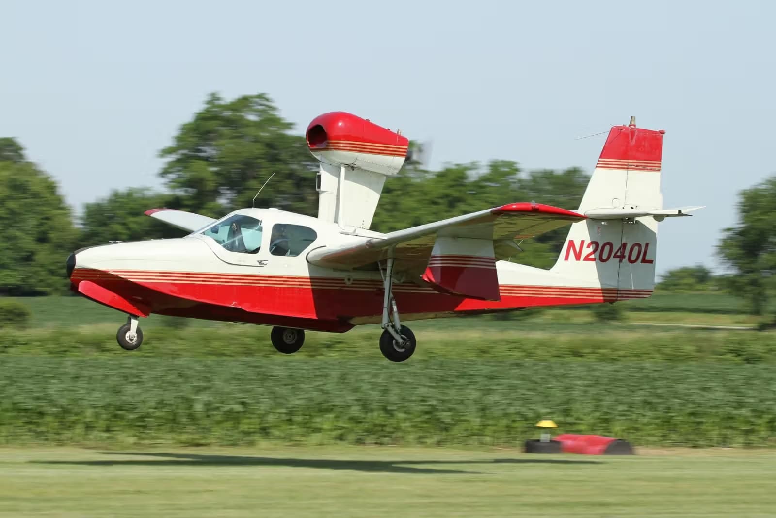 N2040L — Aircraft