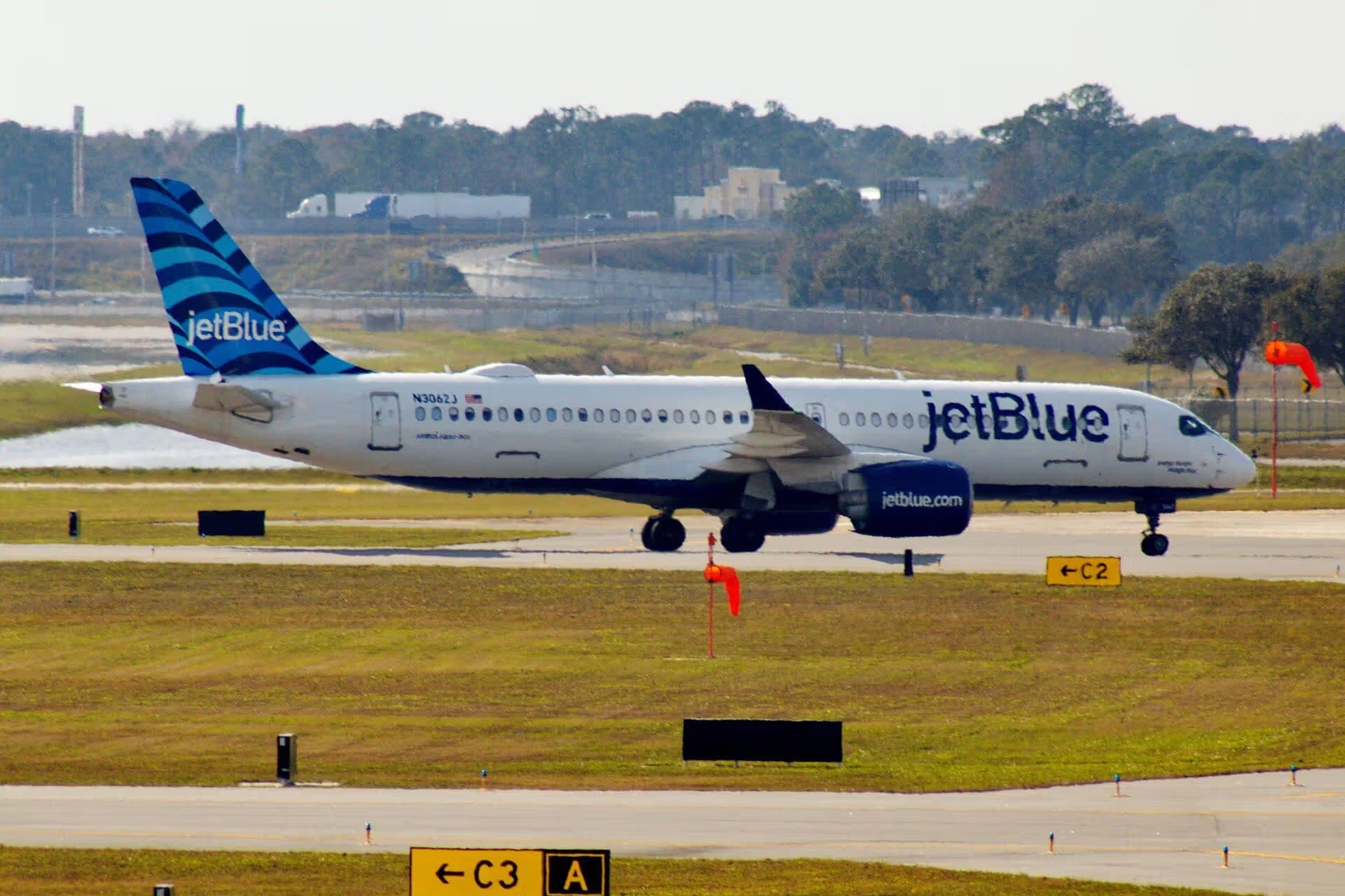 N3062J — Airbus