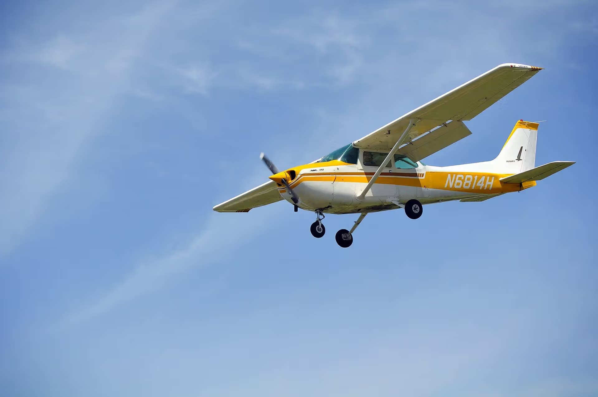 N6814H — Single-engine aircraft