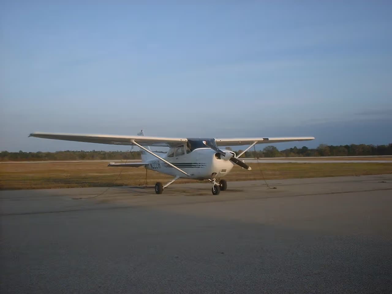 N2221R — Single-engine aircraft