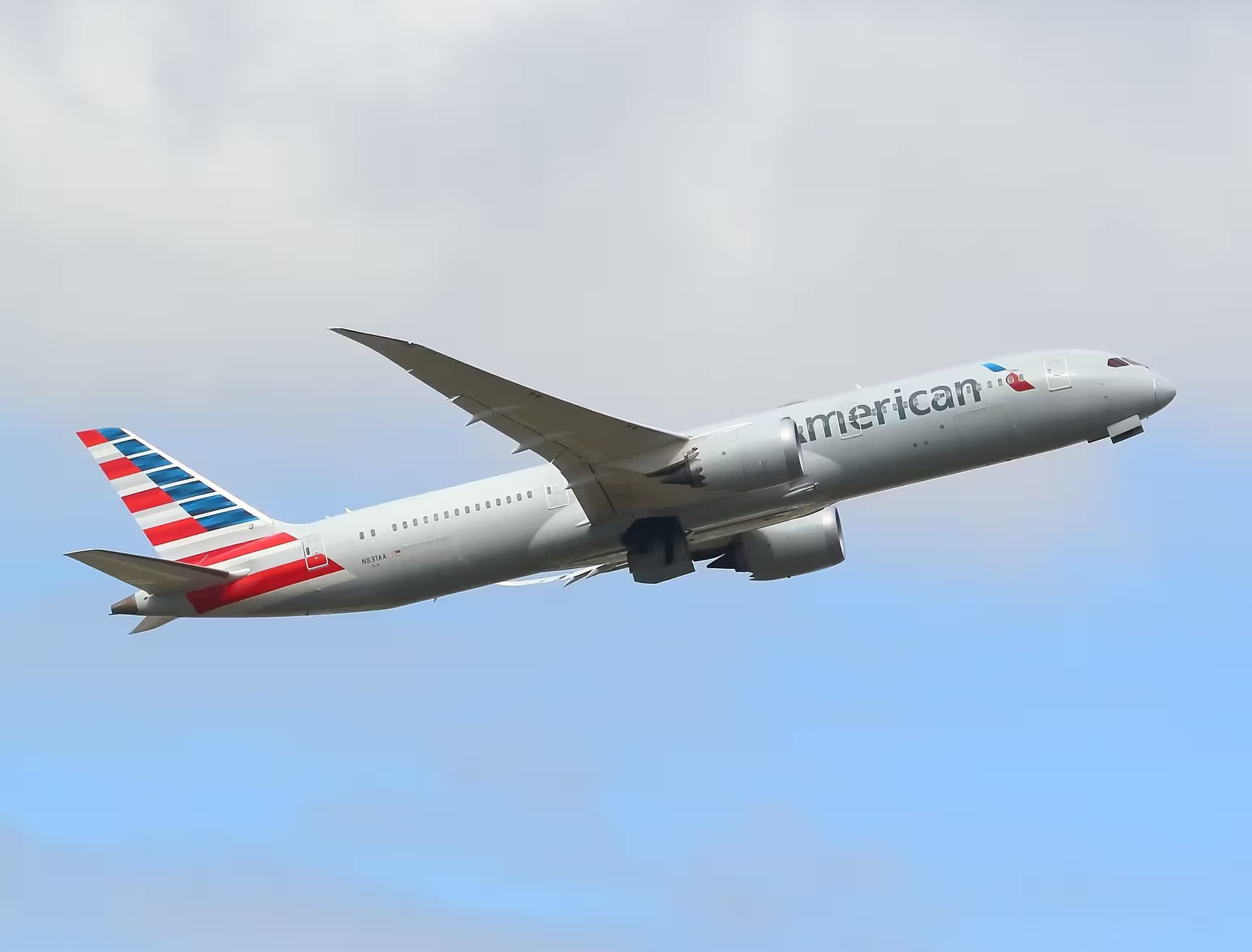 N831AA — Boeing