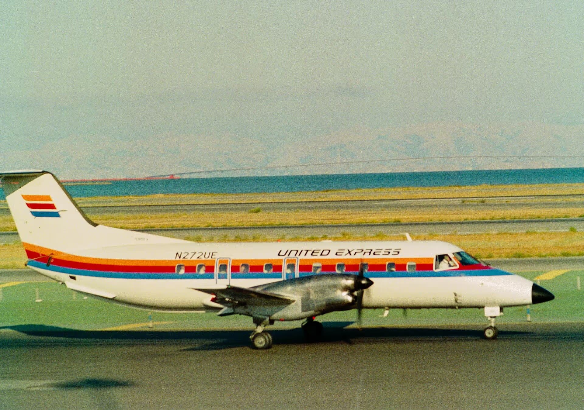 N272UE — Embraer