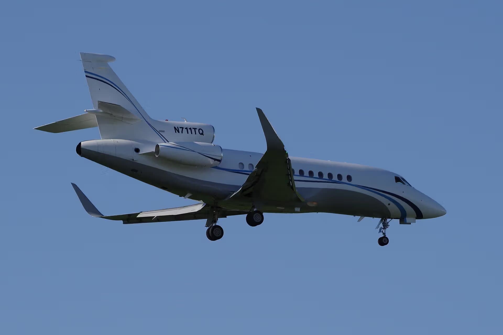 N711TQ — Business jet