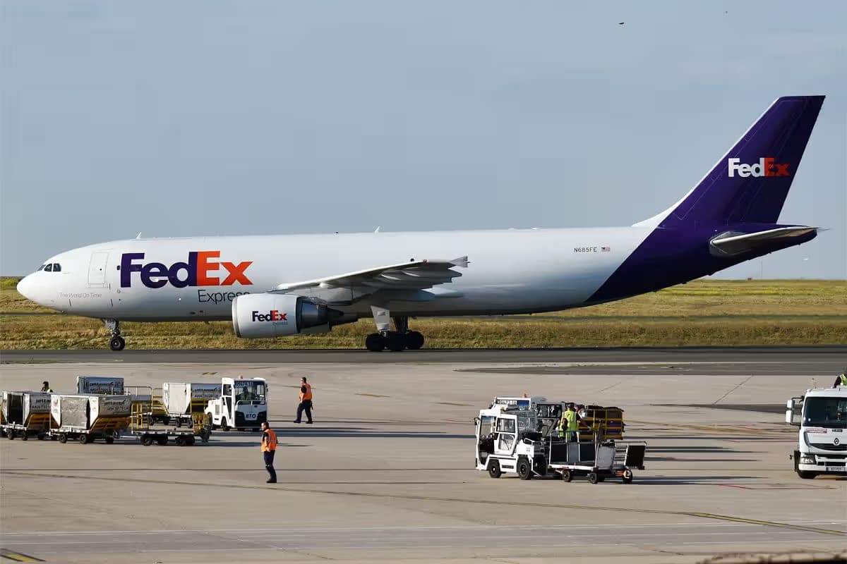 N685FE — Airbus