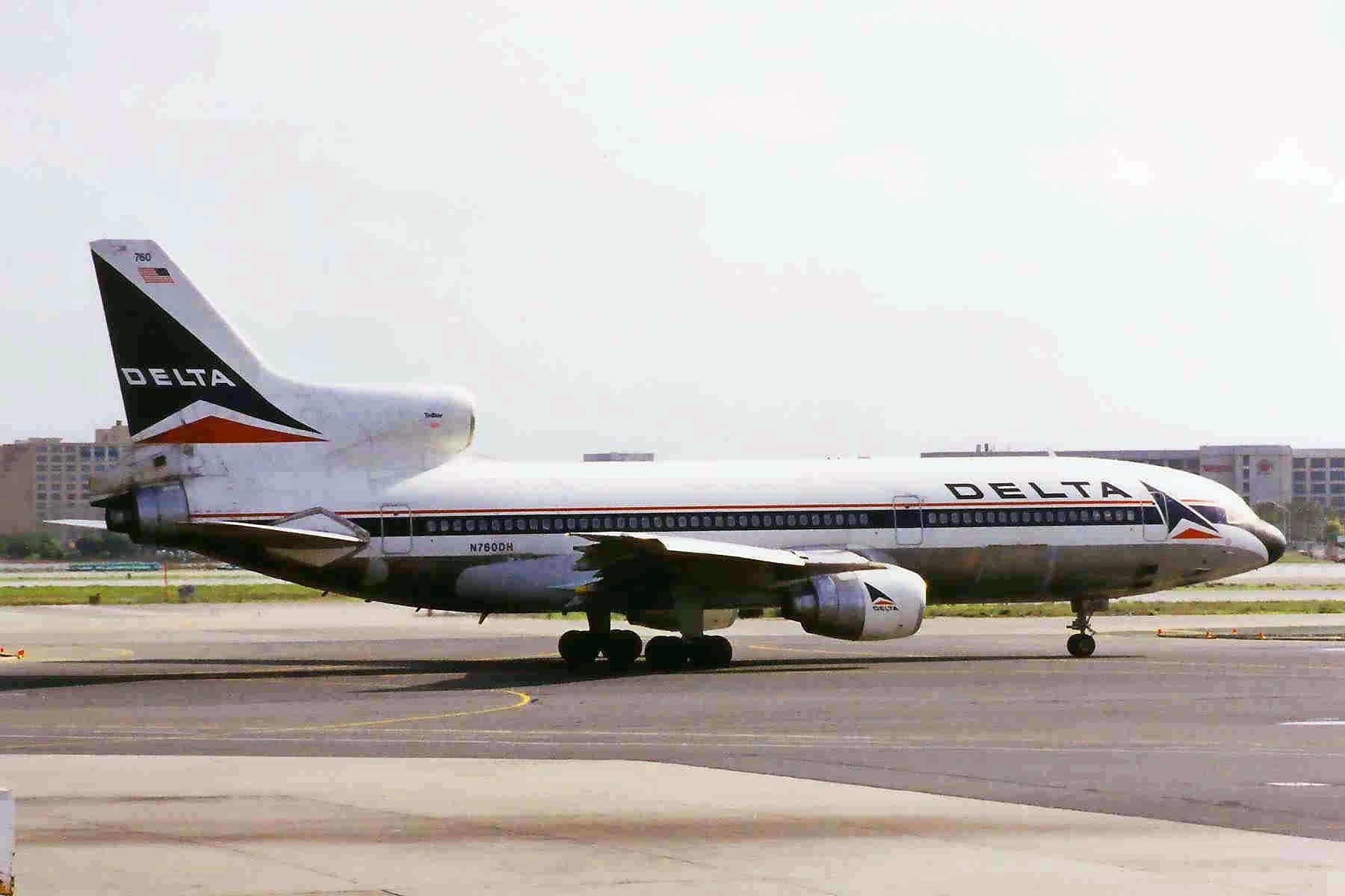 N760DH — Lockheed