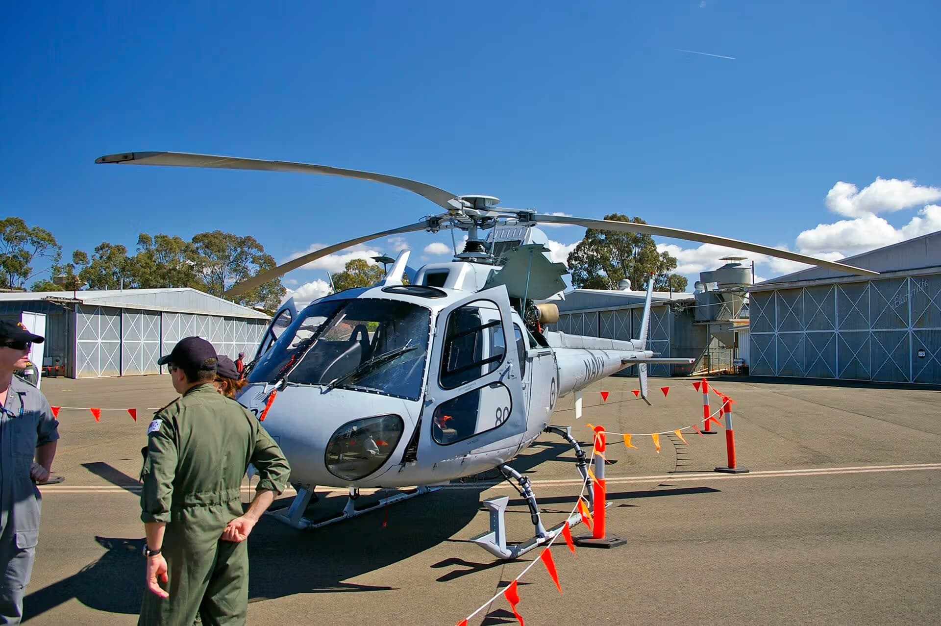N22 — Helicopter