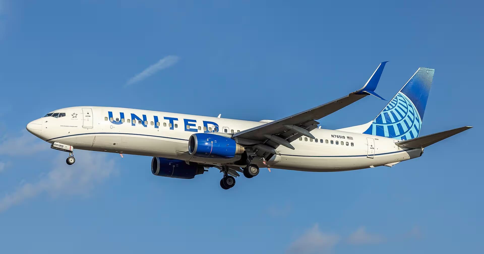 N76519 — Boeing