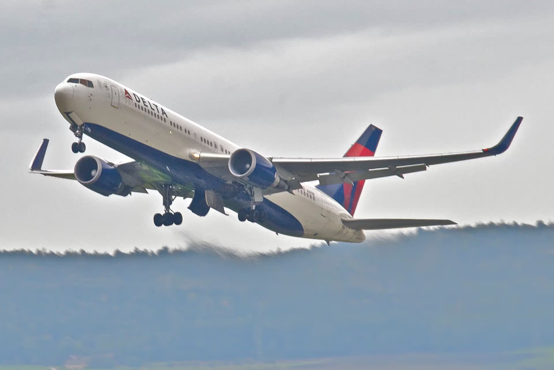 N1611B — Boeing