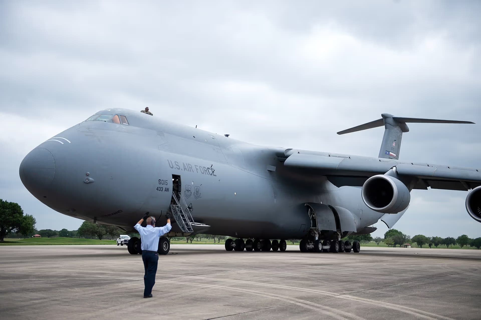 Unidentified — Aircraft