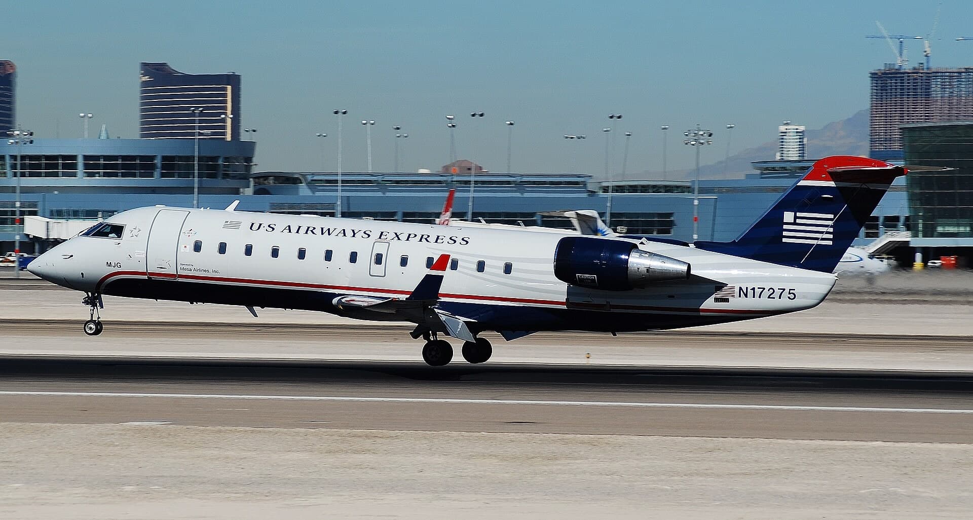 N17275 — Twin-engine aircraft