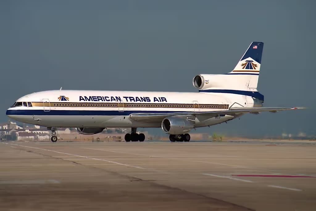 N192AT — Lockheed