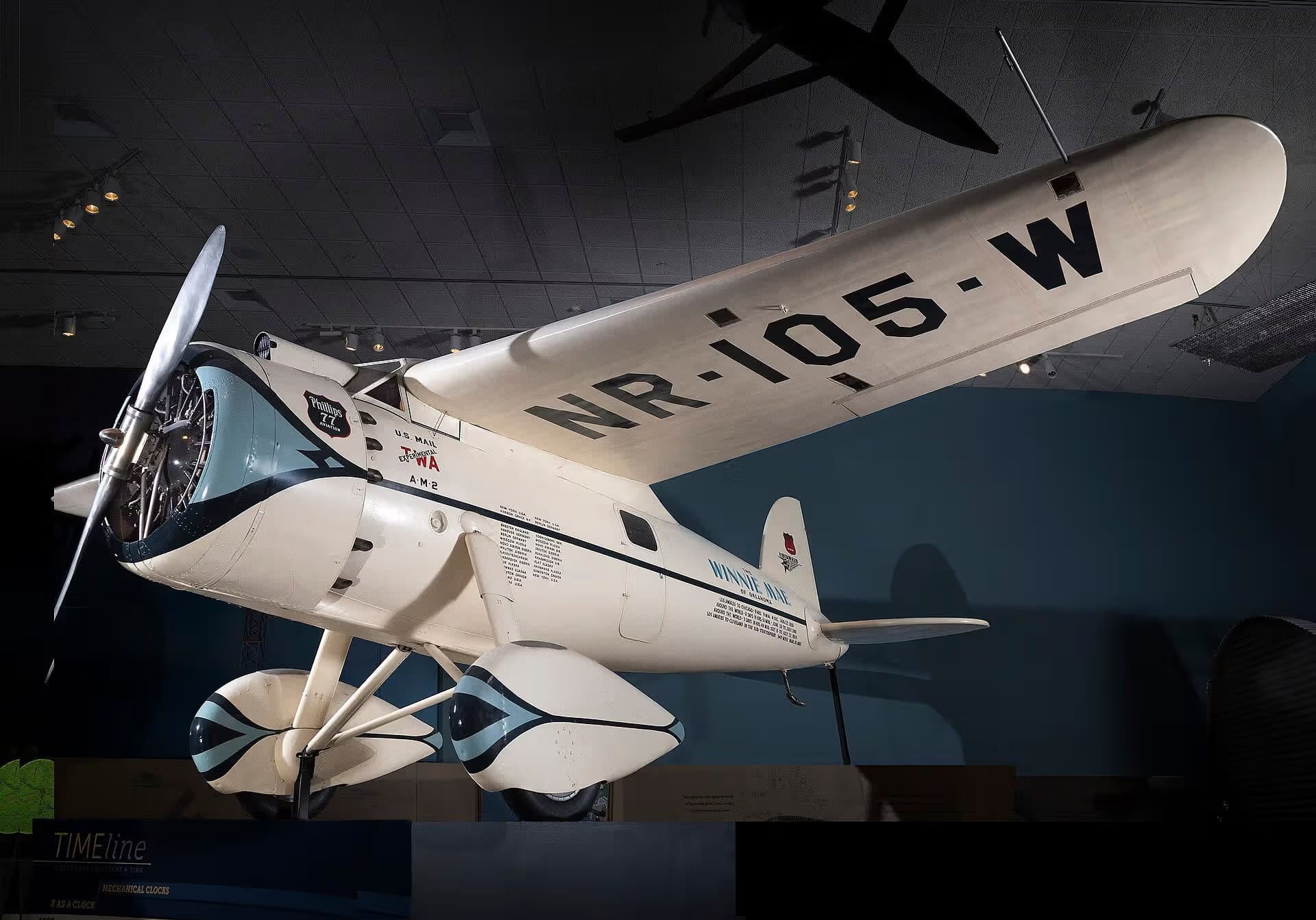 Unidentified — Single-engine aircraft