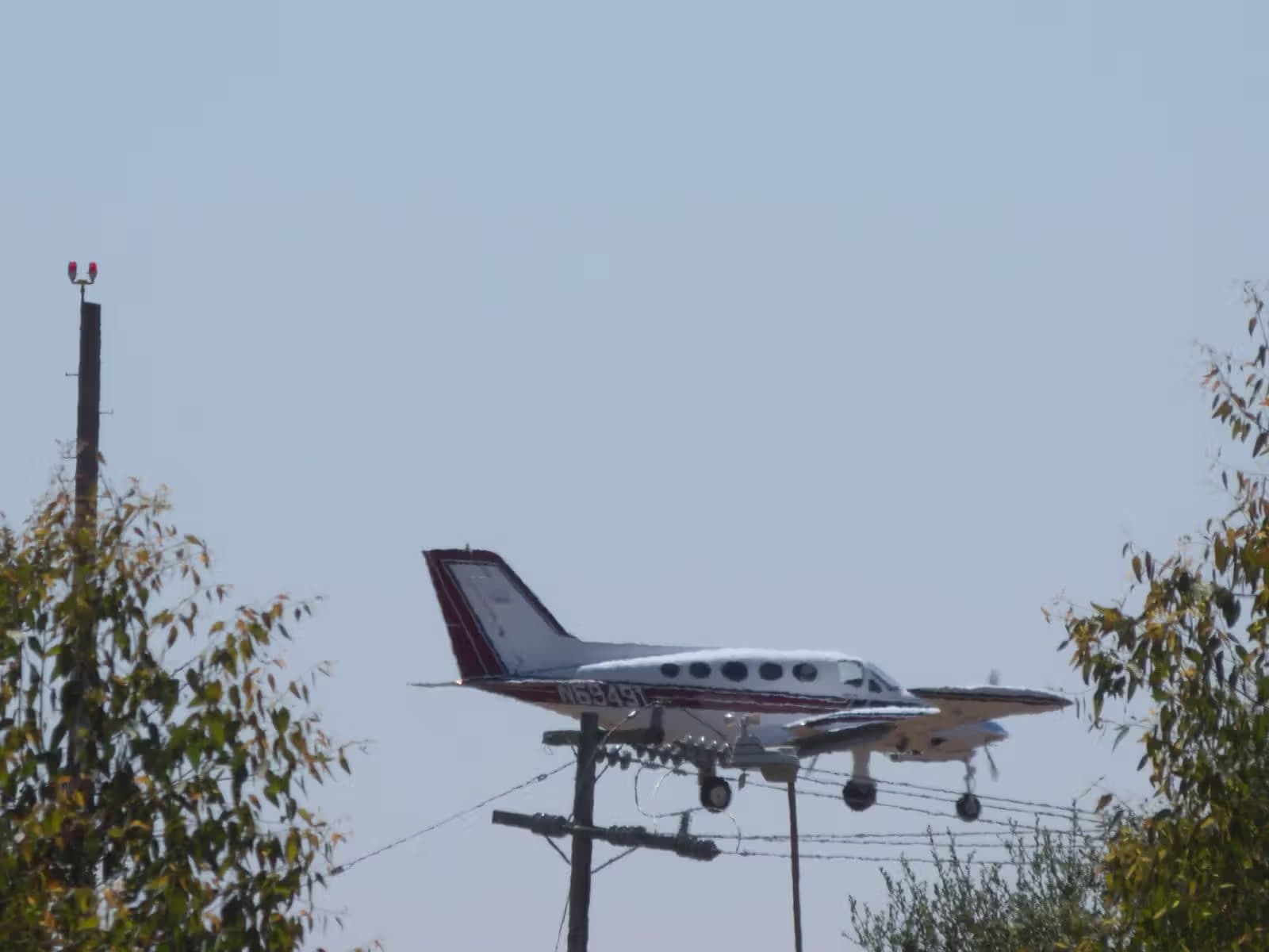 N69491 — Twin-engine aircraft