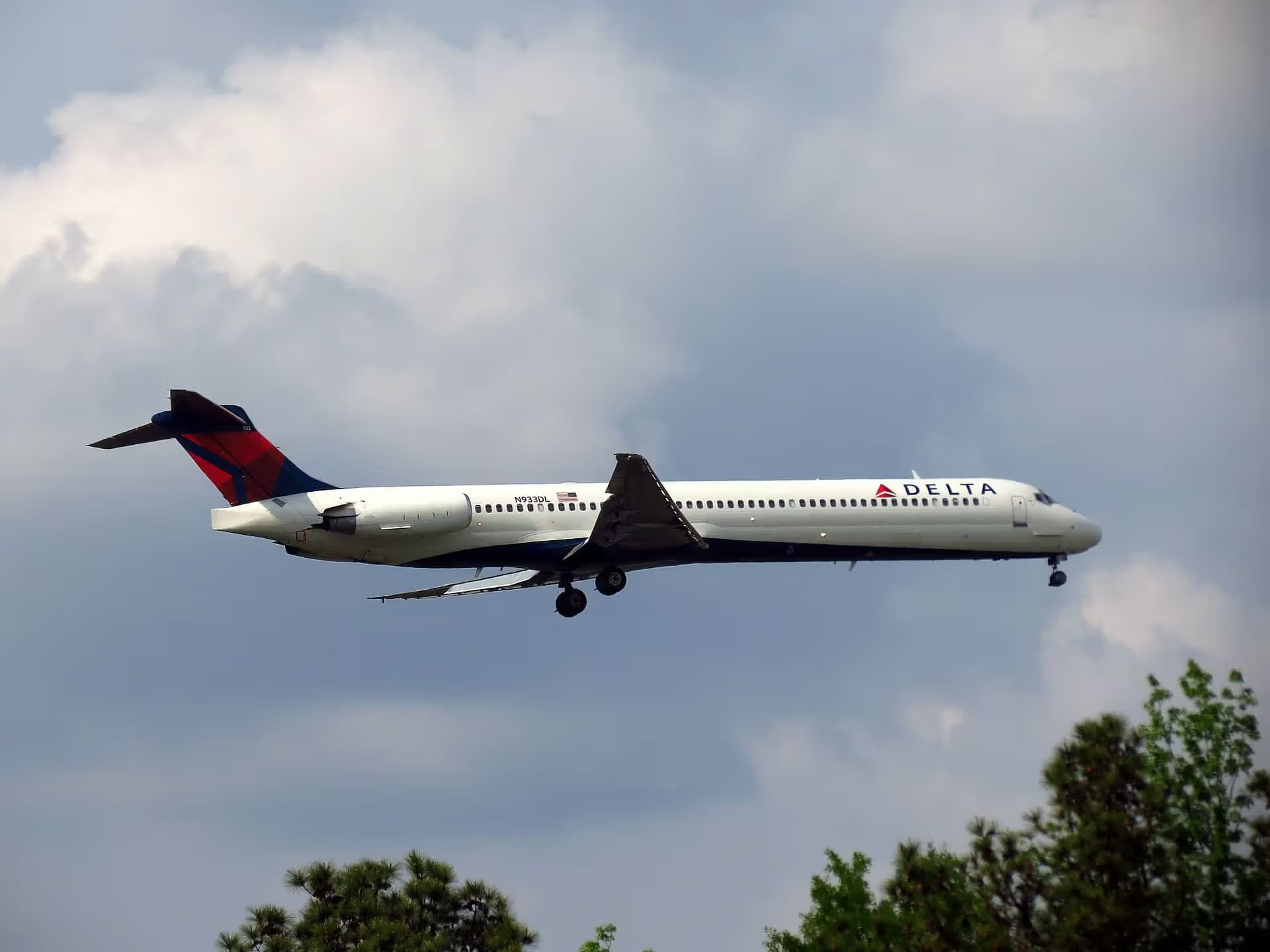 N933DL — Aircraft