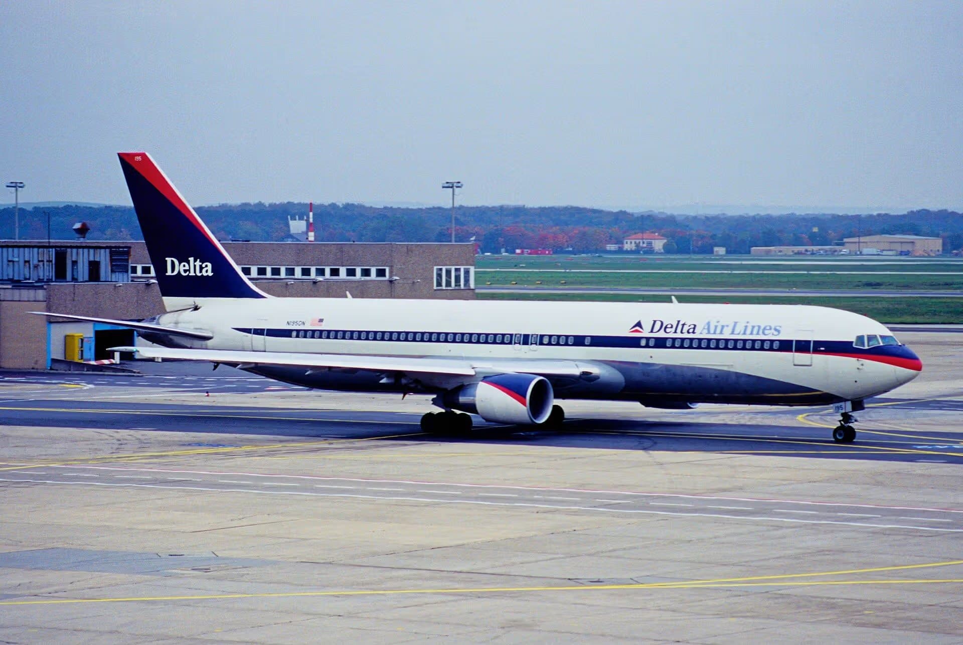 N195DN — Boeing
