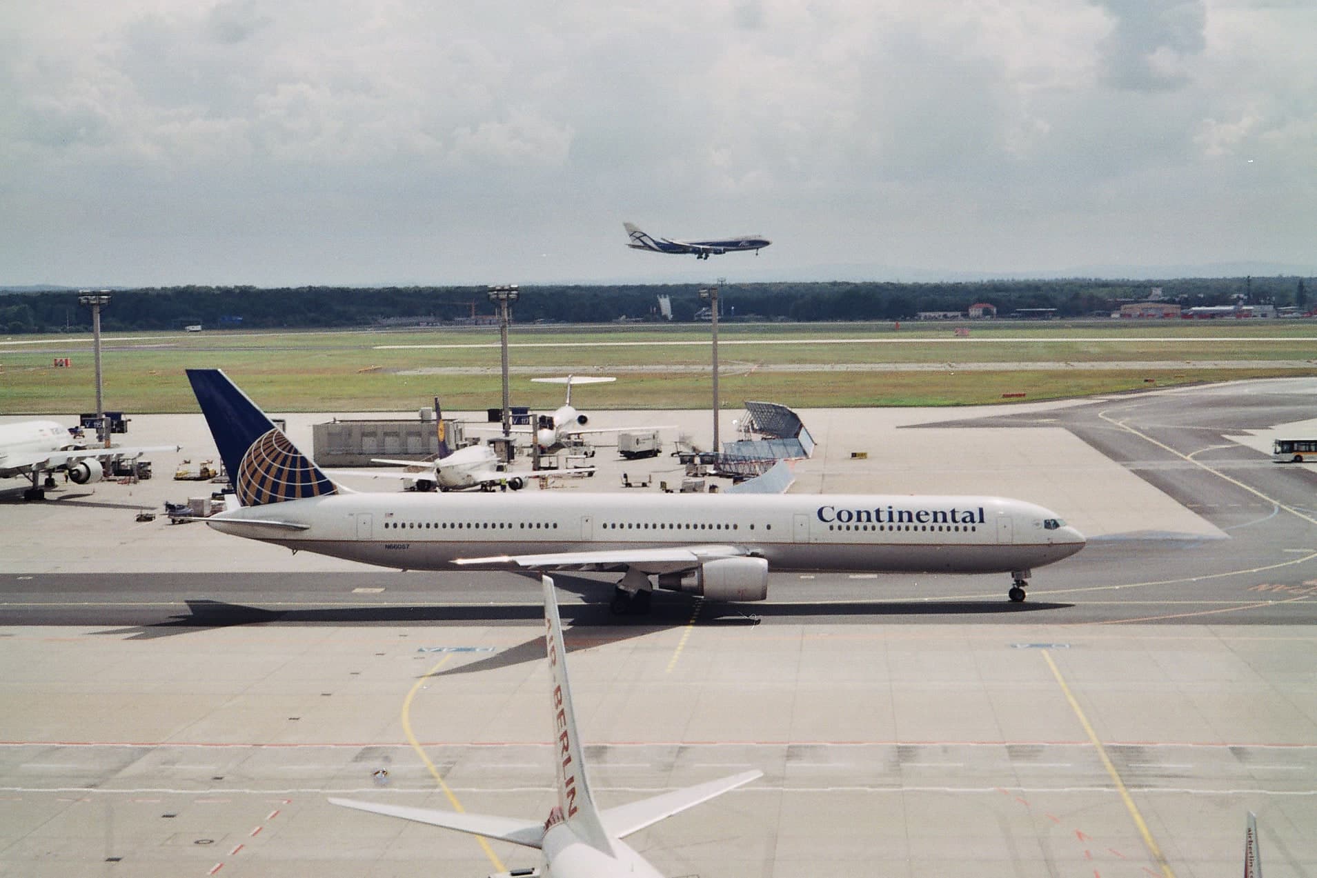 N66057 — Twin-engine aircraft