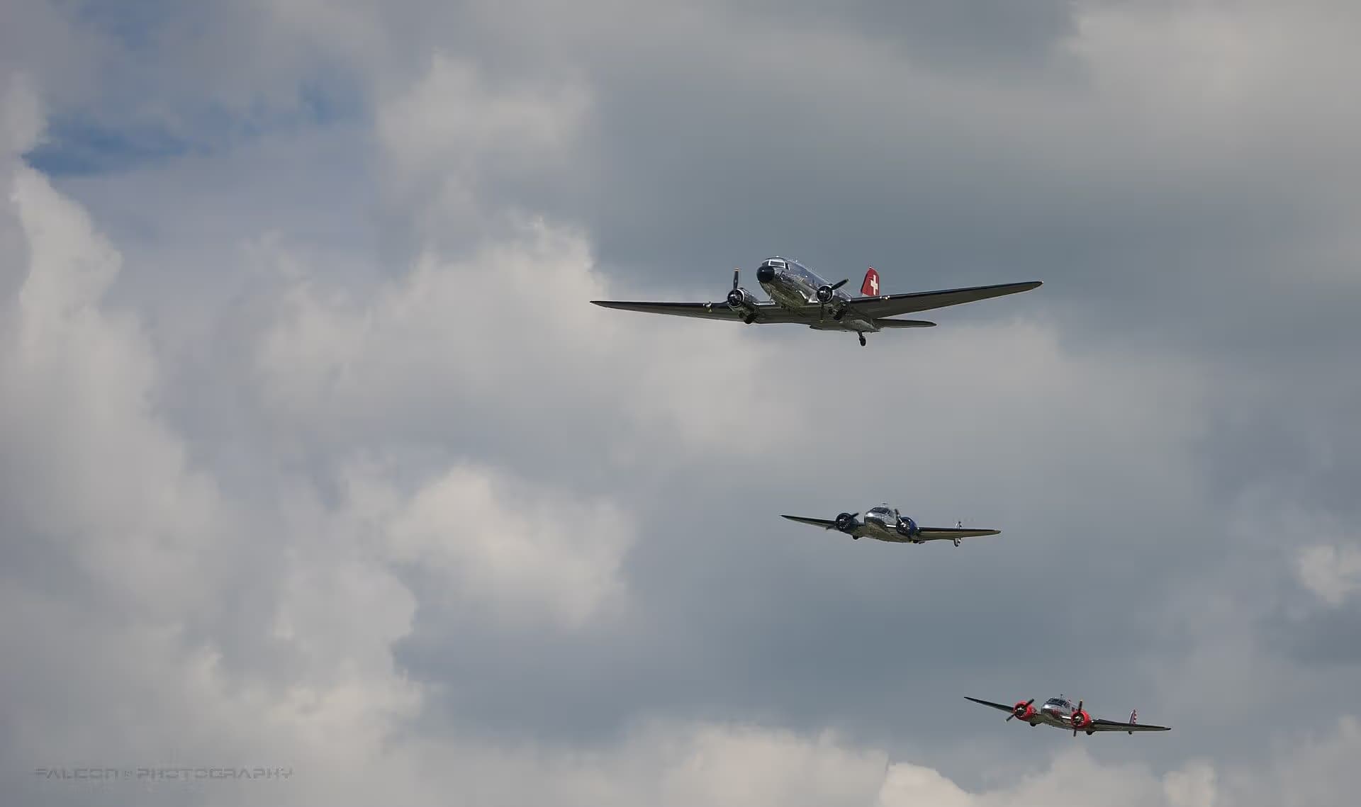 N21FS — Twin-engine aircraft