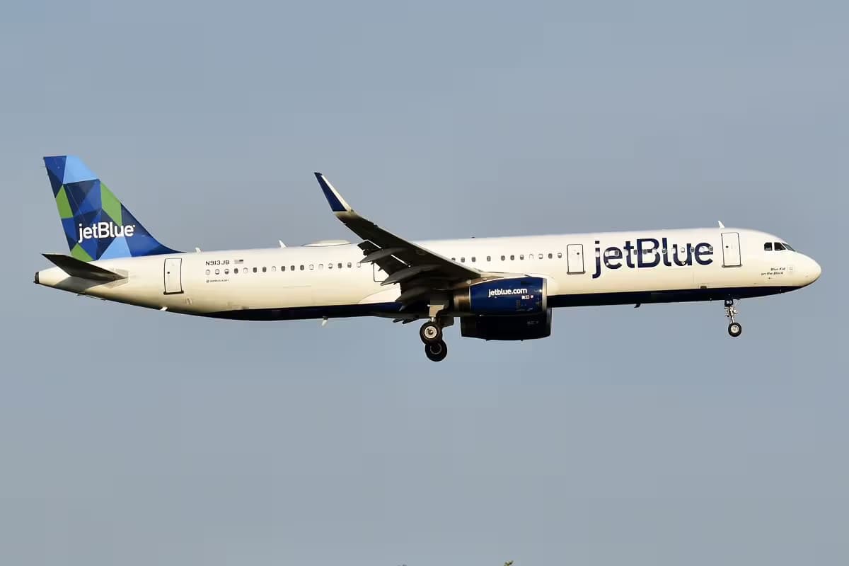 N913JB — Airbus