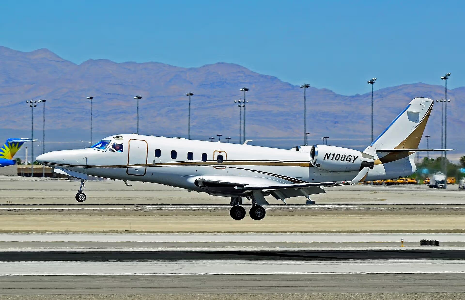 N100GY — Business jet