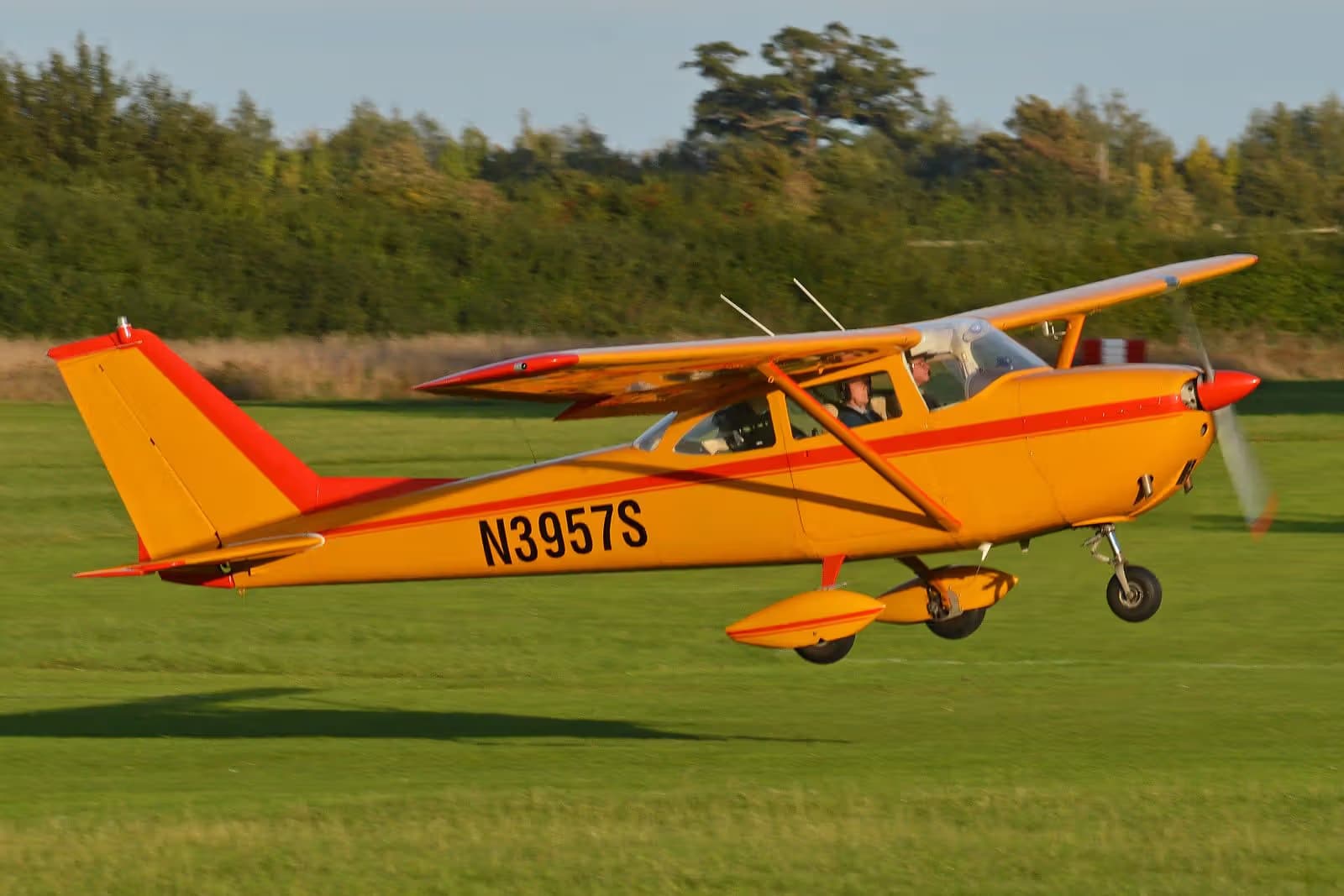 N3957S — Cessna