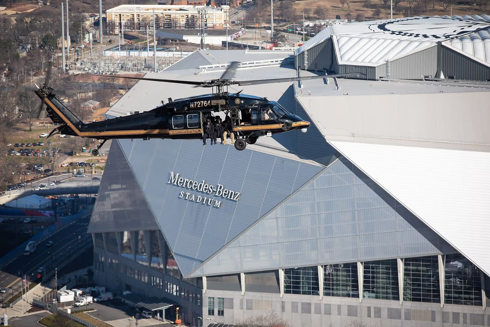 N72764 — Helicopter