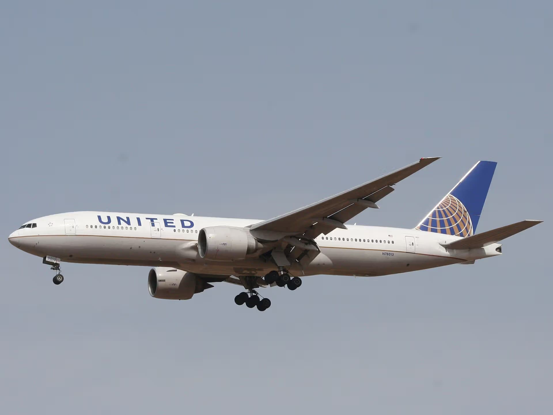 N78013 — Boeing
