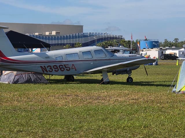 N39654 - Piper Saratoga PA-32RT-300T