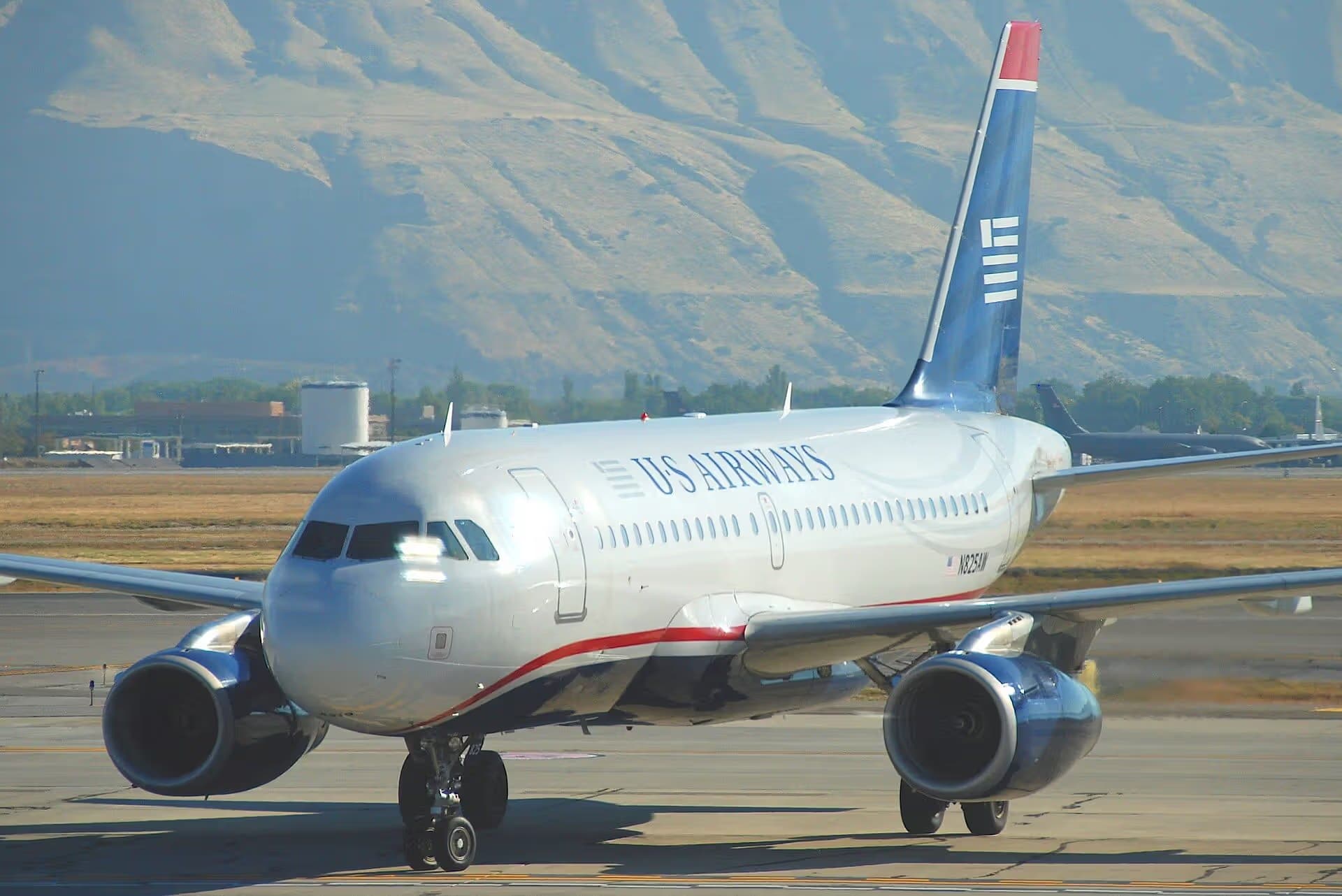 N825AW — Airbus