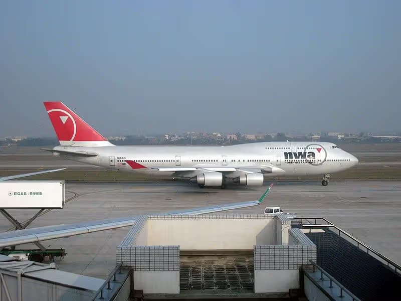 N663US — Boeing