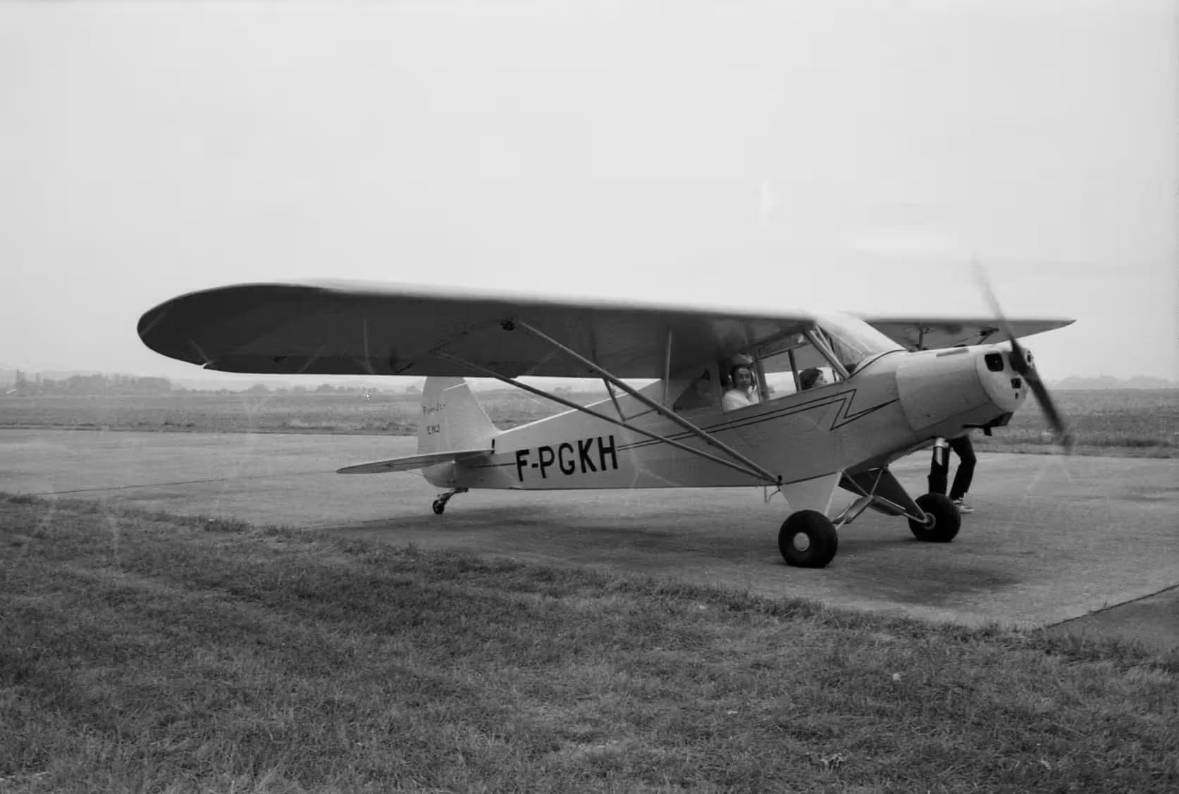 F-PGKH — Single-engine aircraft