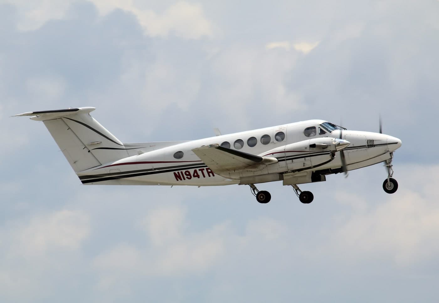 N194TR — Beechcraft